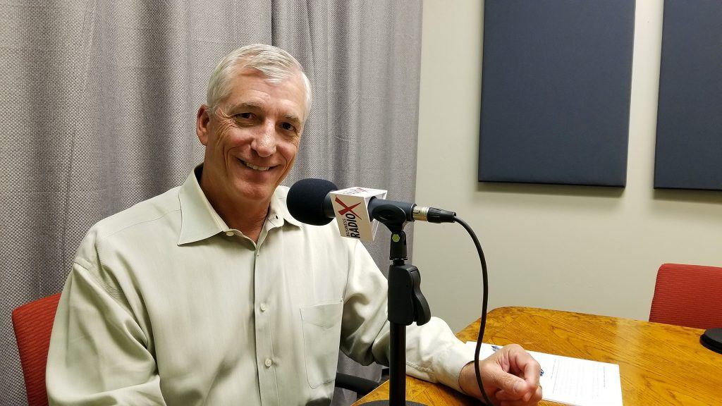 Scott Hanson with The Arizona 100 speaking on Valley Business RadioX in Phoenix, Arizona