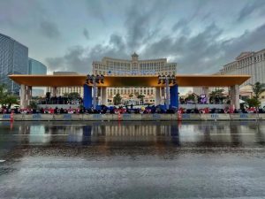 CBSstageintheBellagiofountainsforSuperBowl58